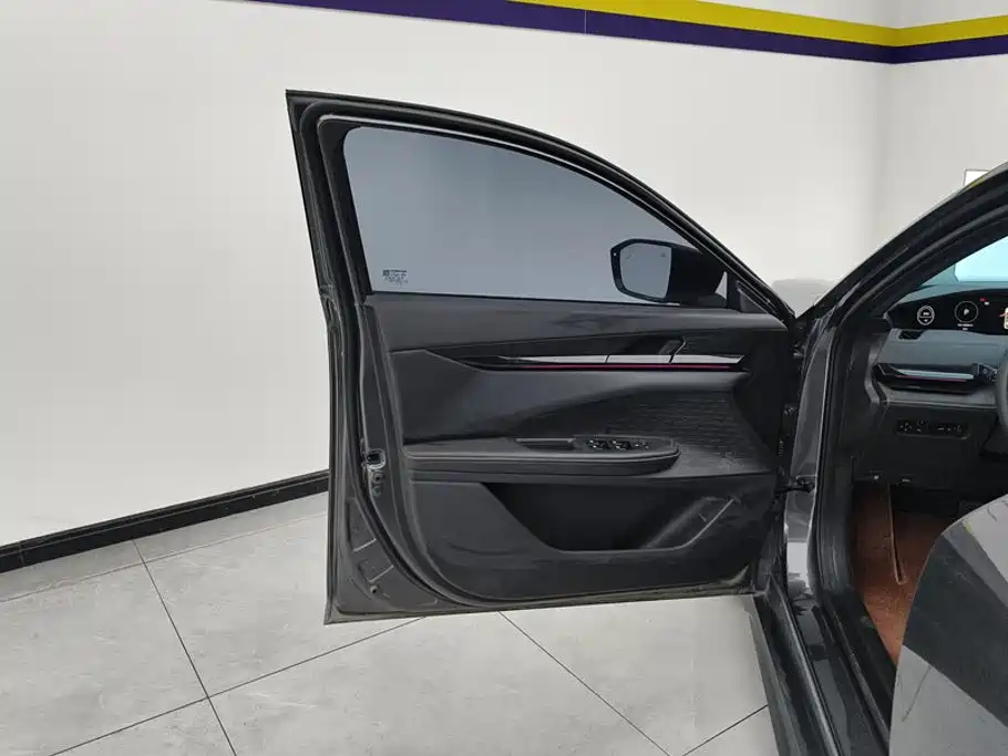 Changan UNI-V 2025 2024 1.5T Deluxe