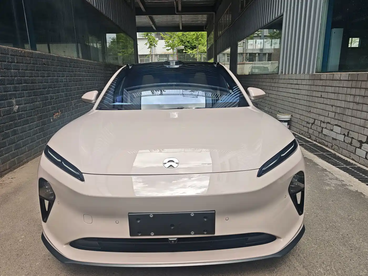 2025 NIO ET5