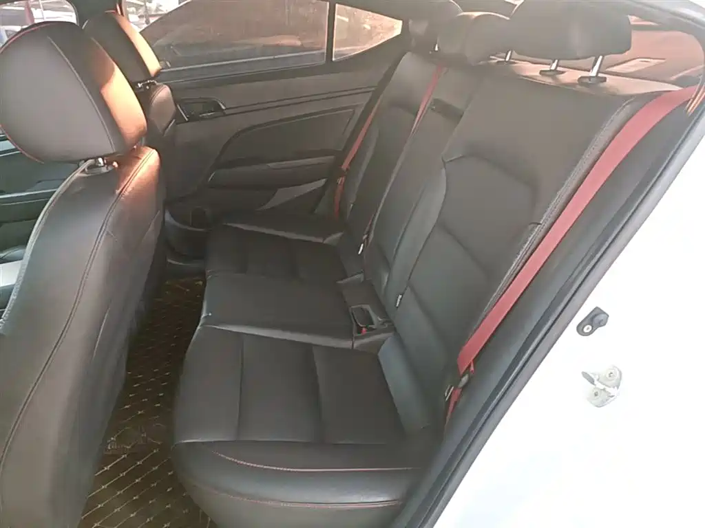 Hyundai Elantra 2019 1.4T Dual-clutch XuanDong·Vitality Type фото 17