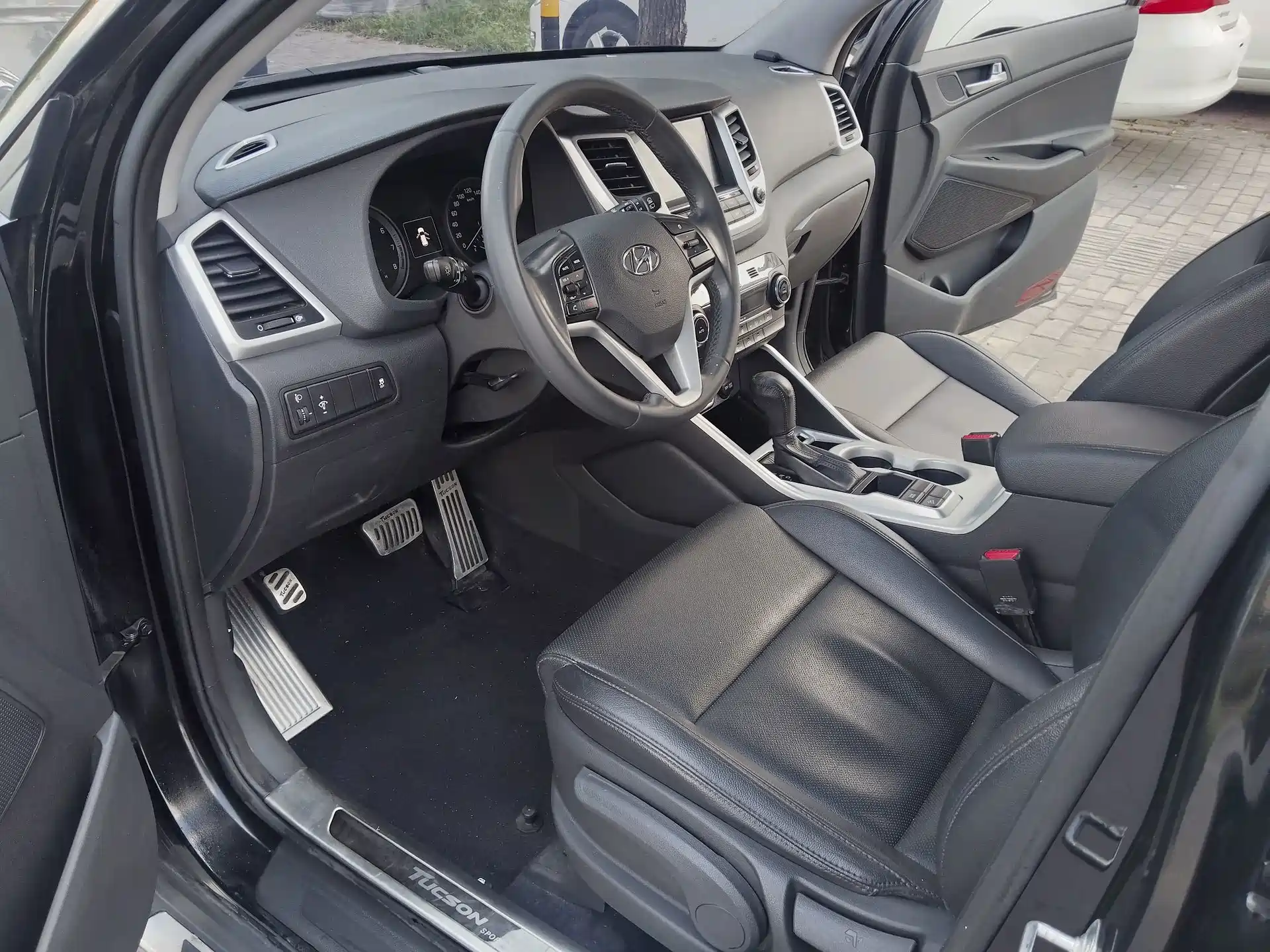 Фото 9 - Hyundai Tucson