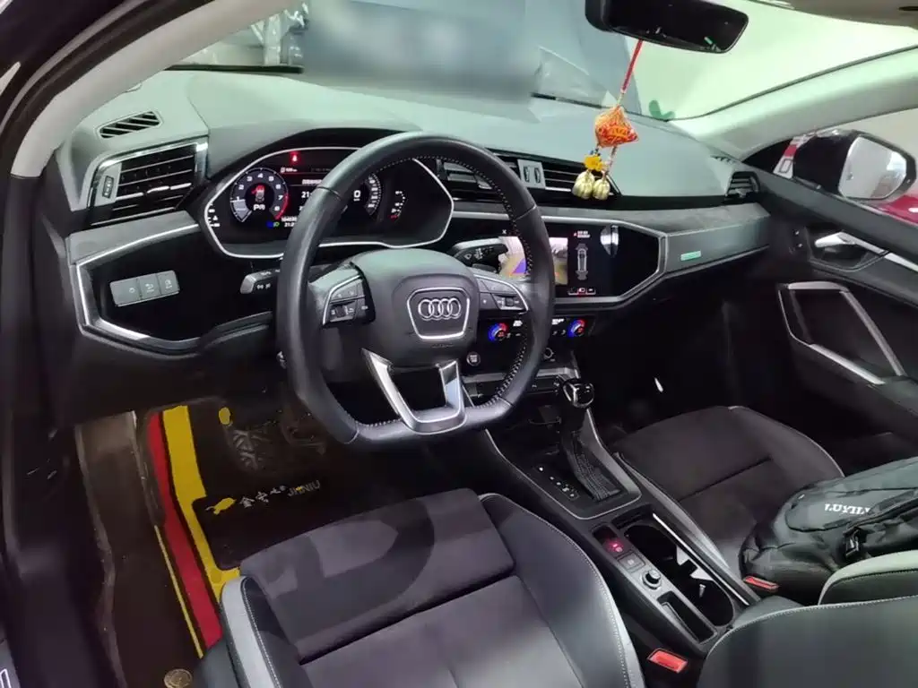 Фото 10 - Audi Q3