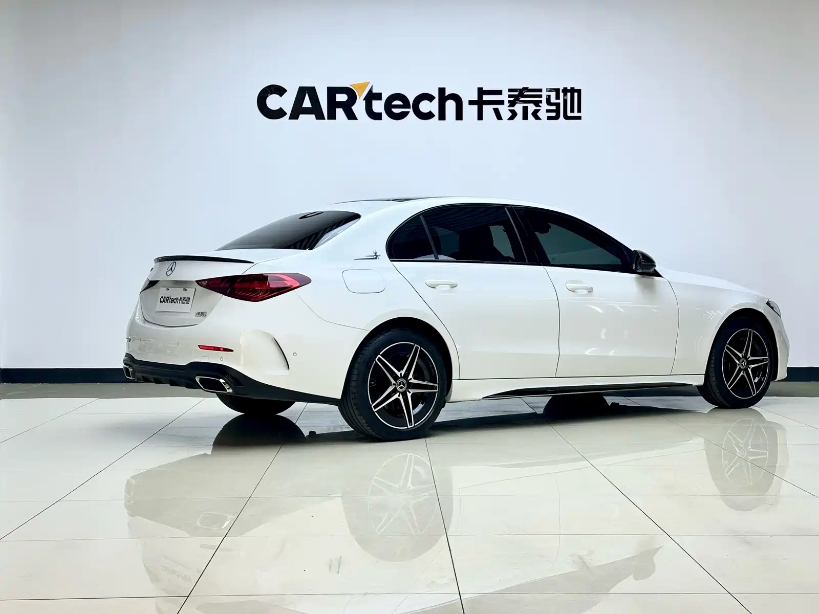 Фото 4 - Mercedes-Benz C-Class