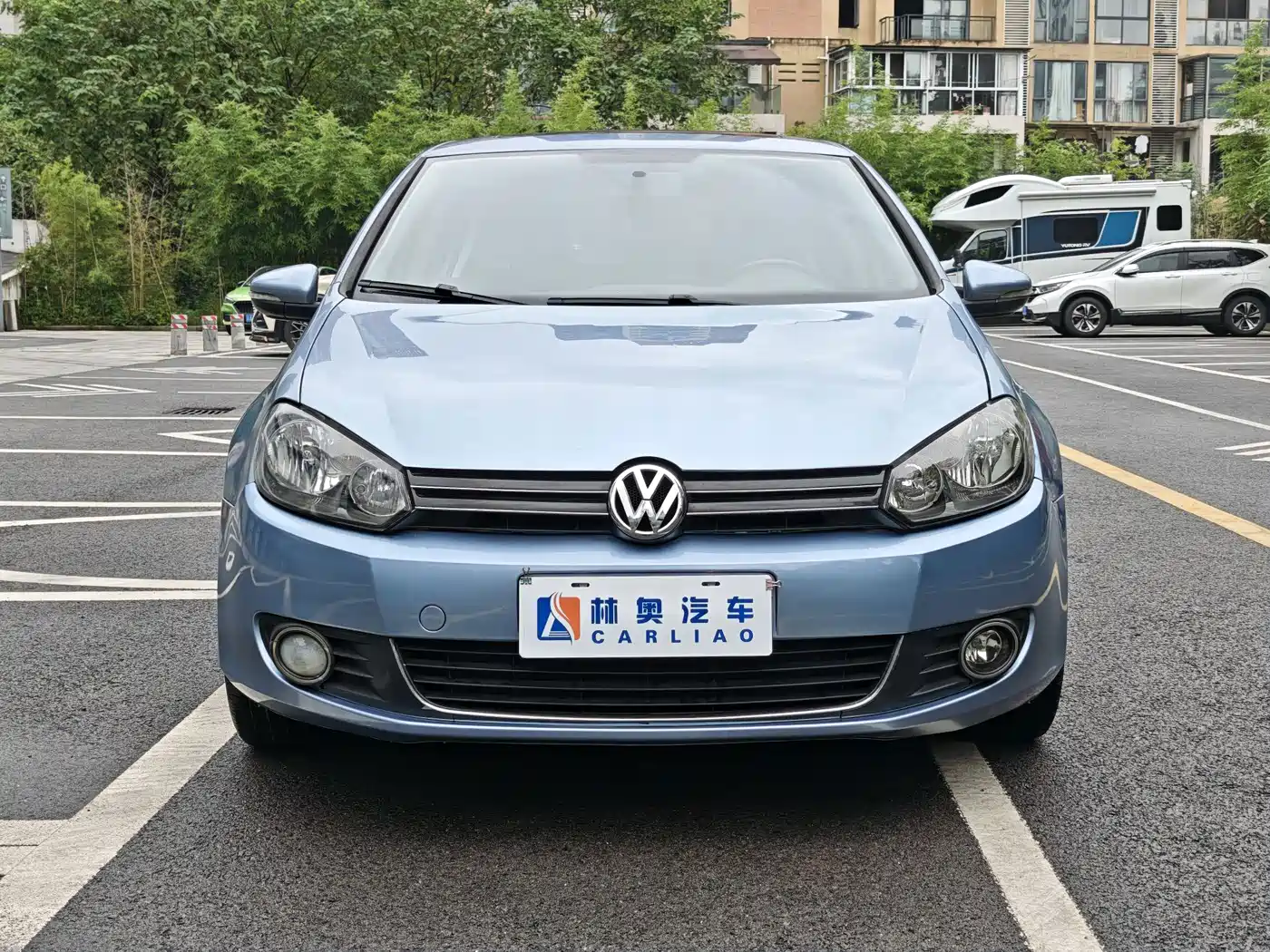 Фото 3 - Volkswagen Golf