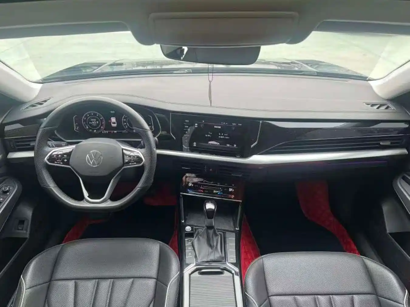 Volkswagen Passat 2024 330TSI Starlight Elite Edition фото 5
