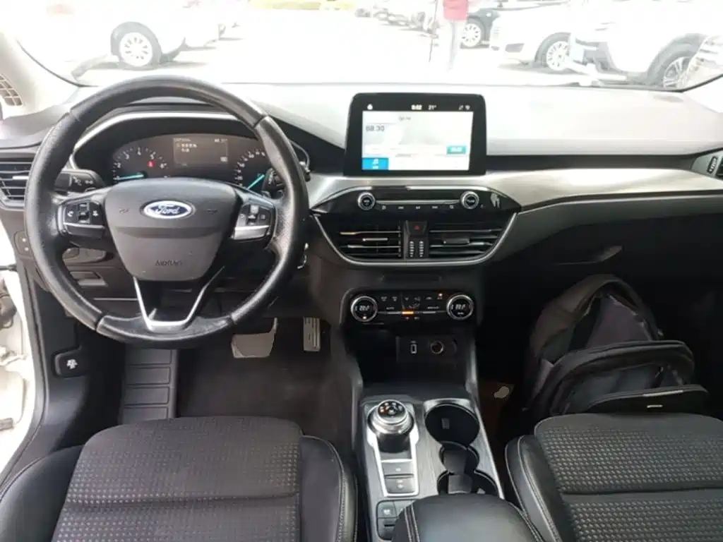 Ford Focus 2019 2019 Hatchback EcoBoost 180 Automatic Fengchao