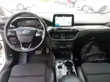 Photo 10 - Ford Focus