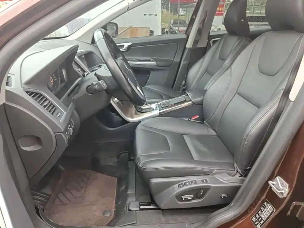 Photo 15 - Volvo XC60