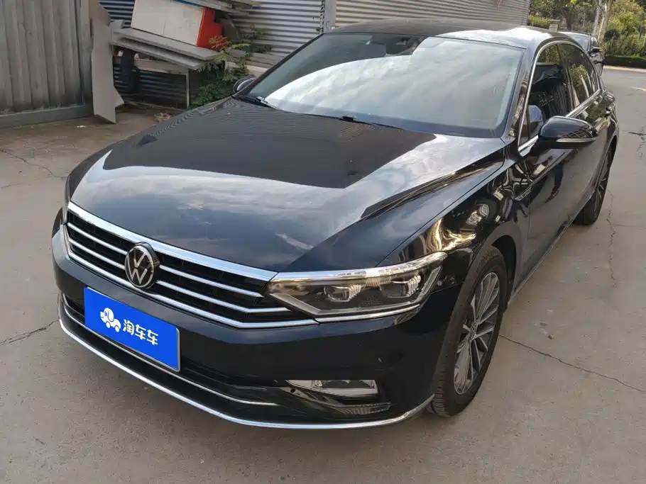 Photo 1 - Volkswagen Magotan