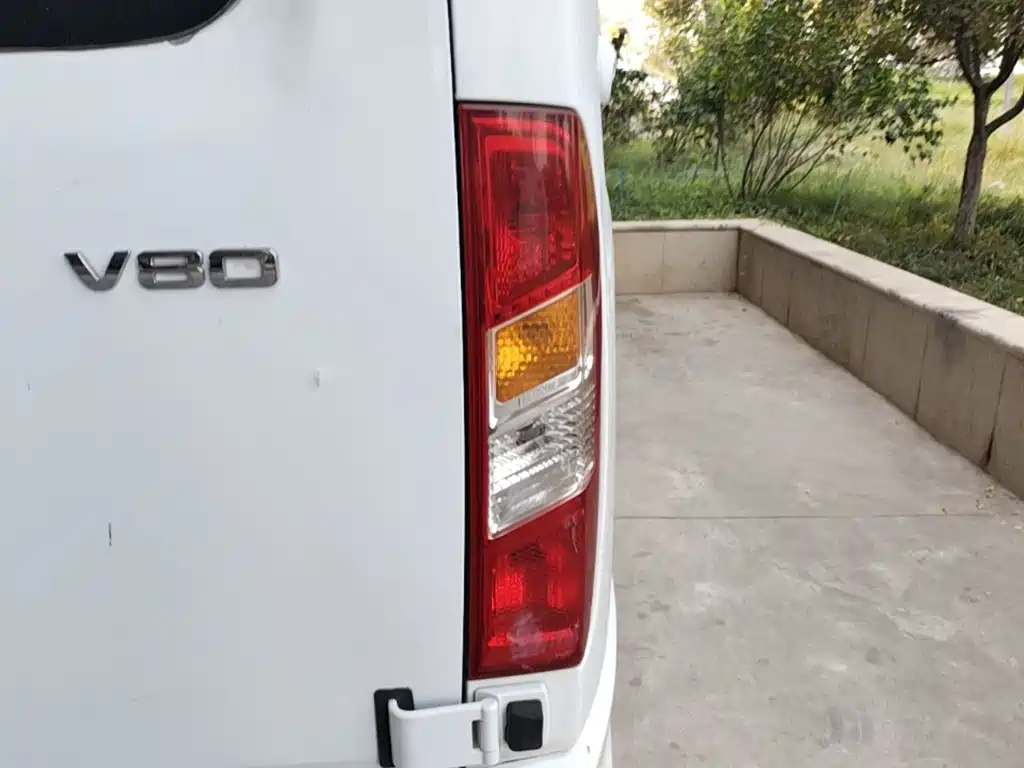 Maxus Xintu V80 2019 2018 2.5T 6MT Aoyun Short Wheelbase Medium Roof 5-6-seater