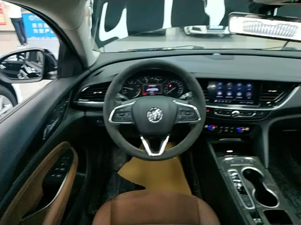 Фото 7 - Buick Regal