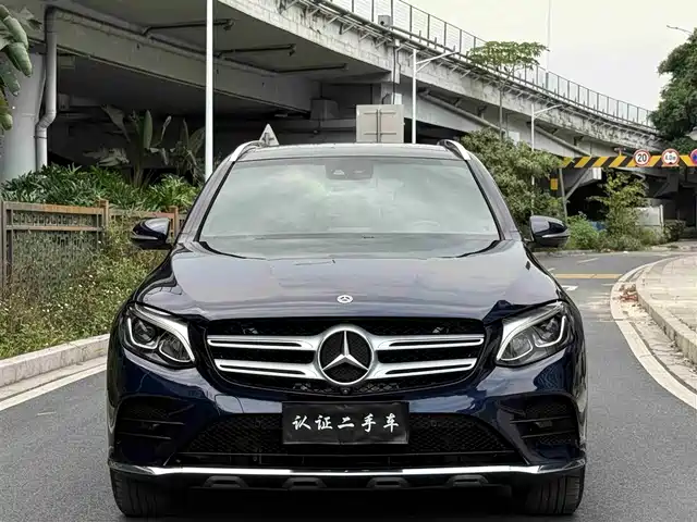 MERCEDES-BENZ GLC