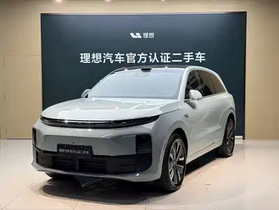 Li Auto L6