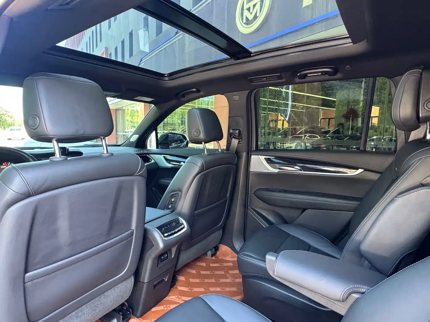 Cadillac XT6 2025 2025 2.0T 6-Seater AWD Luxury Executive Classic