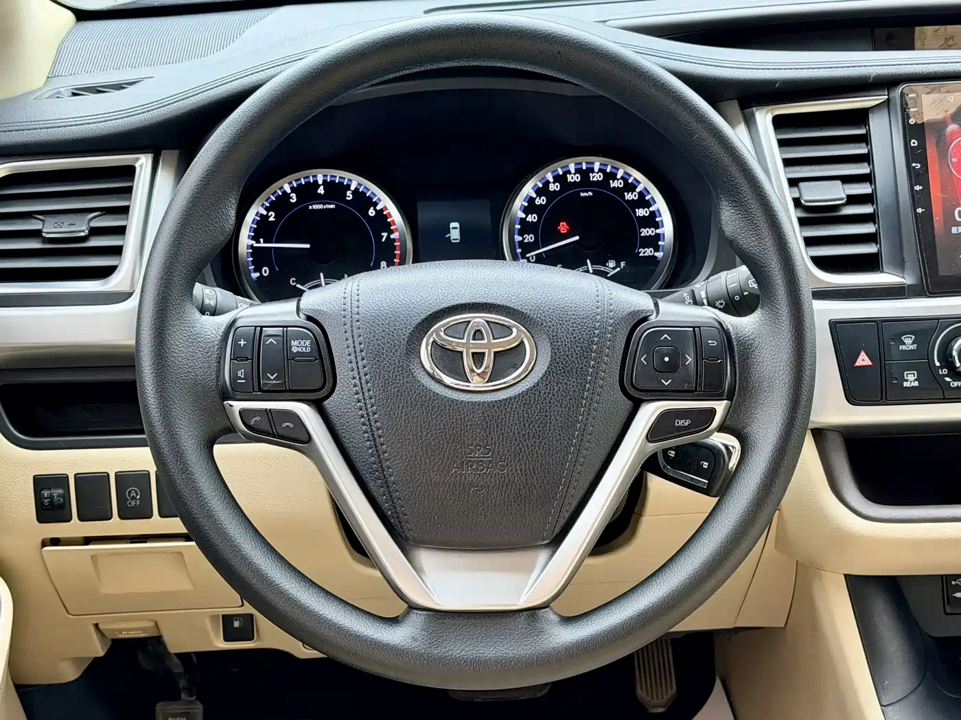 TOYOTA HIGHLANDER