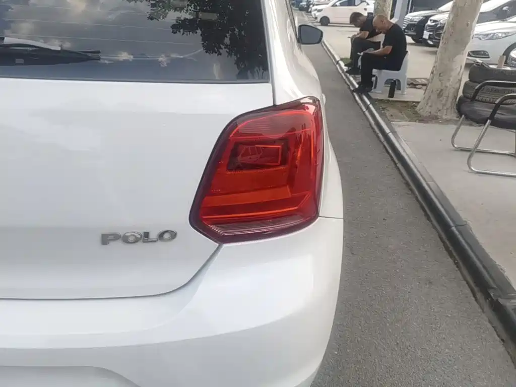 Volkswagen Polo 2016 2016 1.4L Automatic Trend