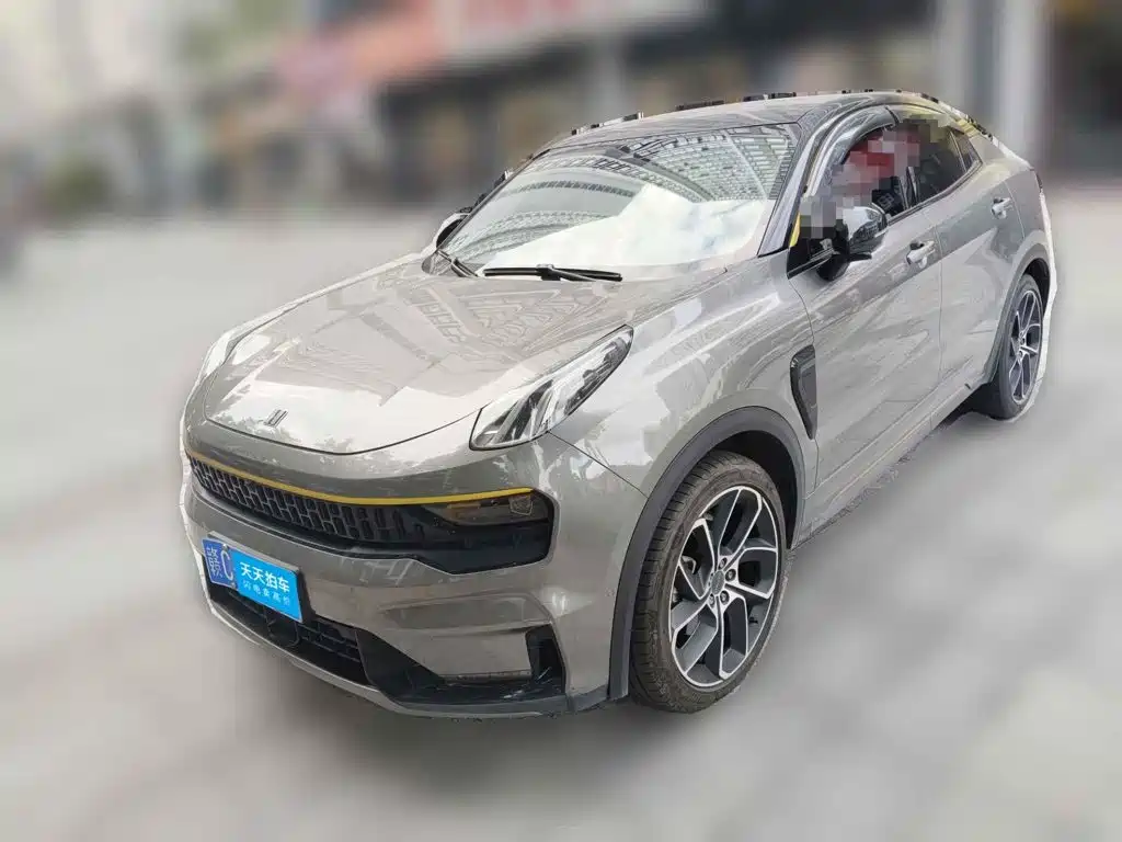 Lynk & Co 05