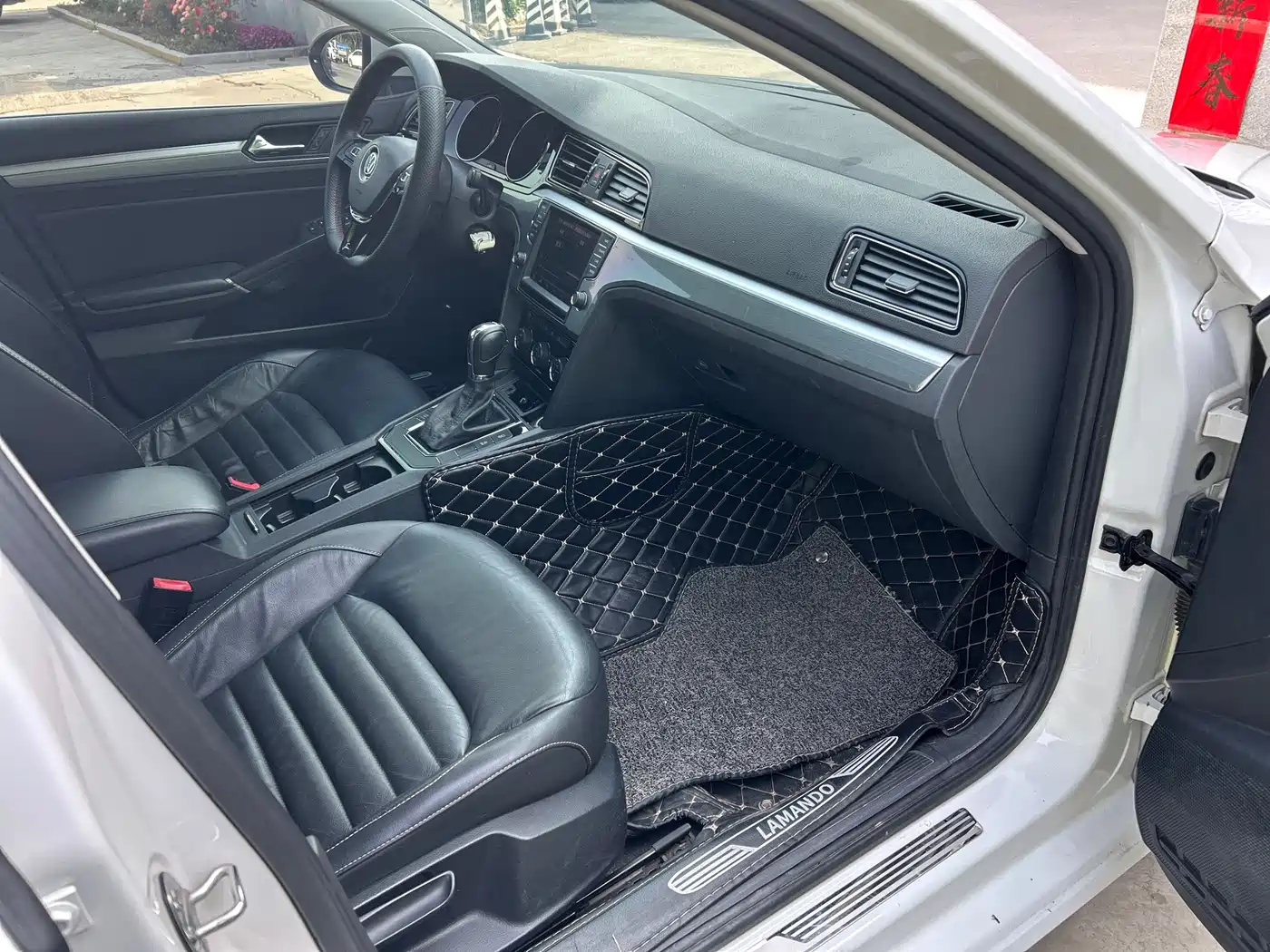 Volkswagen Lamando 2017 280TSI DSG Comfort Edition фото 21