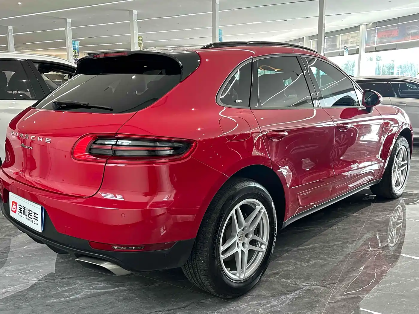 Porsche Macan 2017 Macan 2.0T фото 8