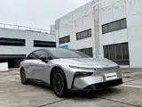 Фото 3 - XPeng P7+