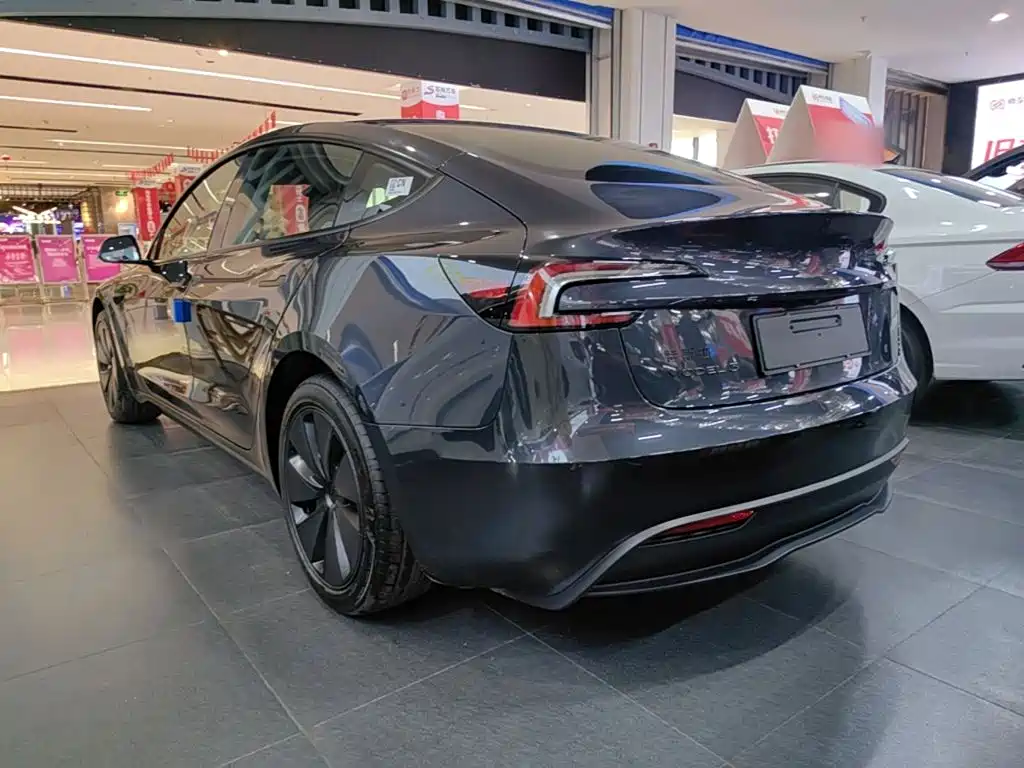 Tesla Model 3 2026 2025 Model Rear-Wheel Drive Edition