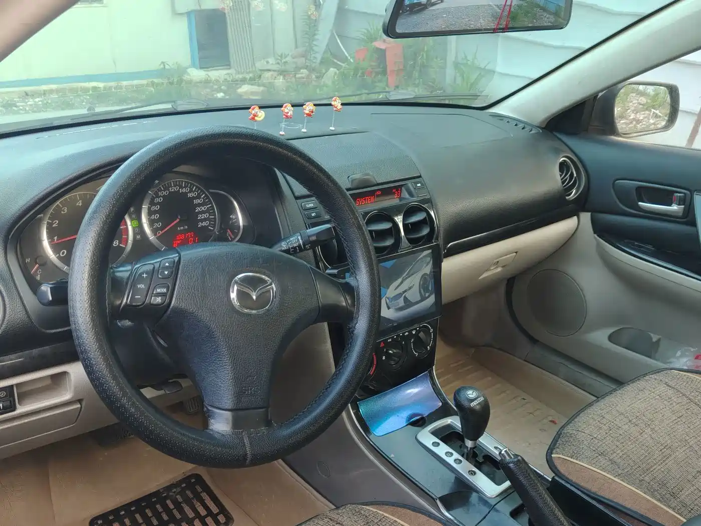Photo 2 - Mazda 6