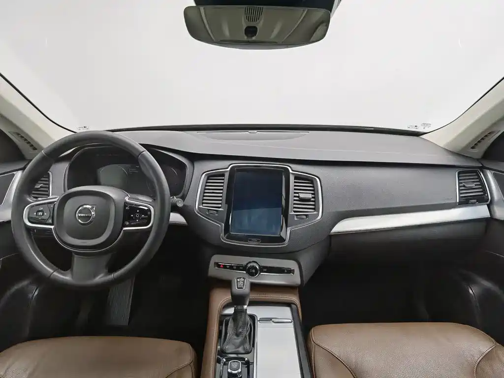 Photo 5 - Volvo XC90