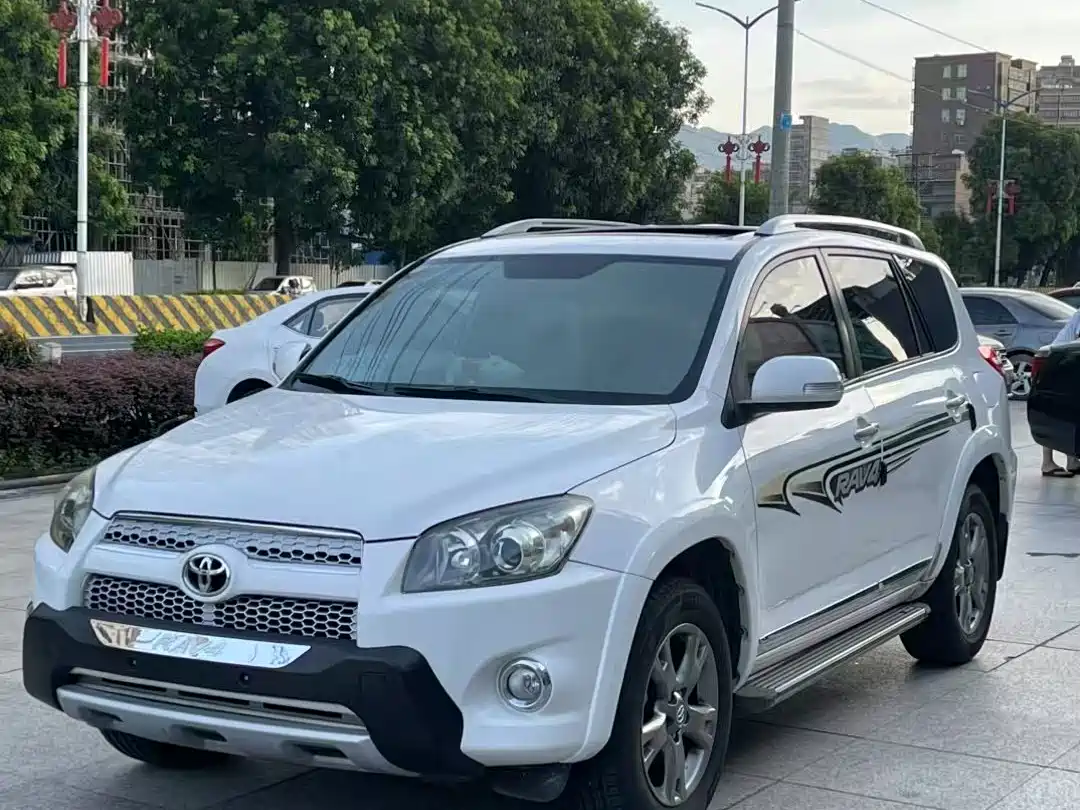 Toyota RAV4 Rongfang 2012 Styling Edition 2.0L Automatic 4WD