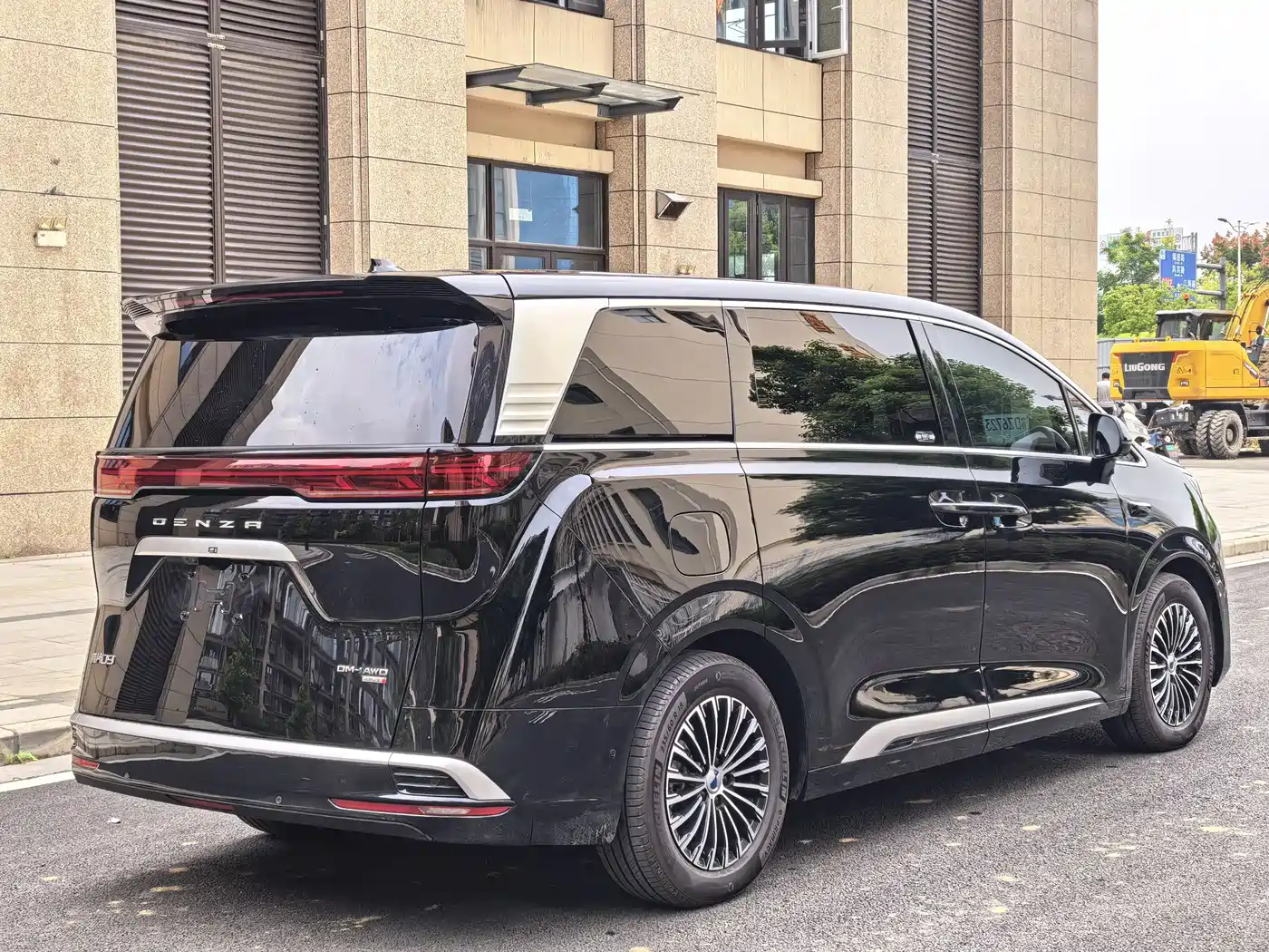 2026 Denza D9