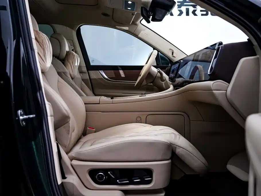 Aito M9 2024 2024 Extended Range Ultra 42kWh 6-Seater