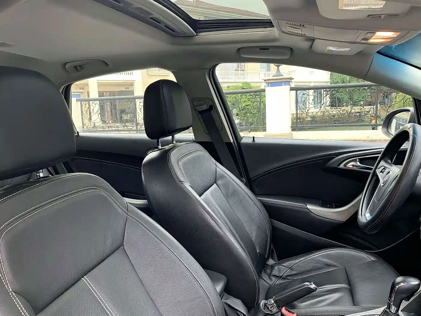 Photo 14 - Buick Excelle
