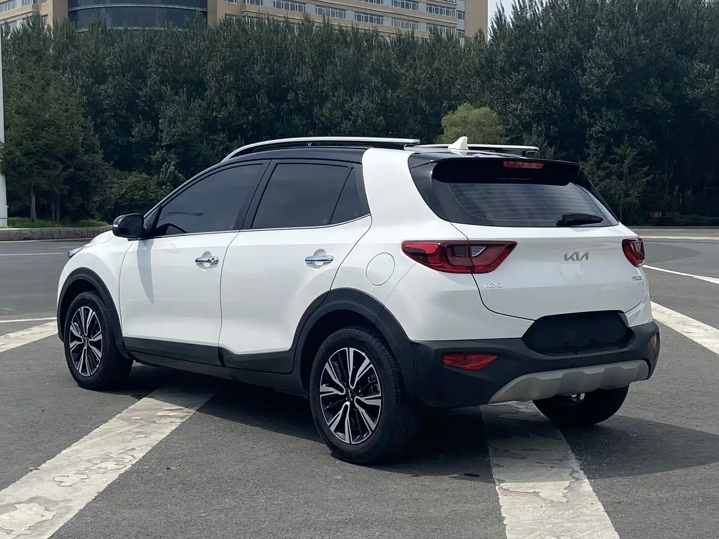 صورة 16 - Kia KX1