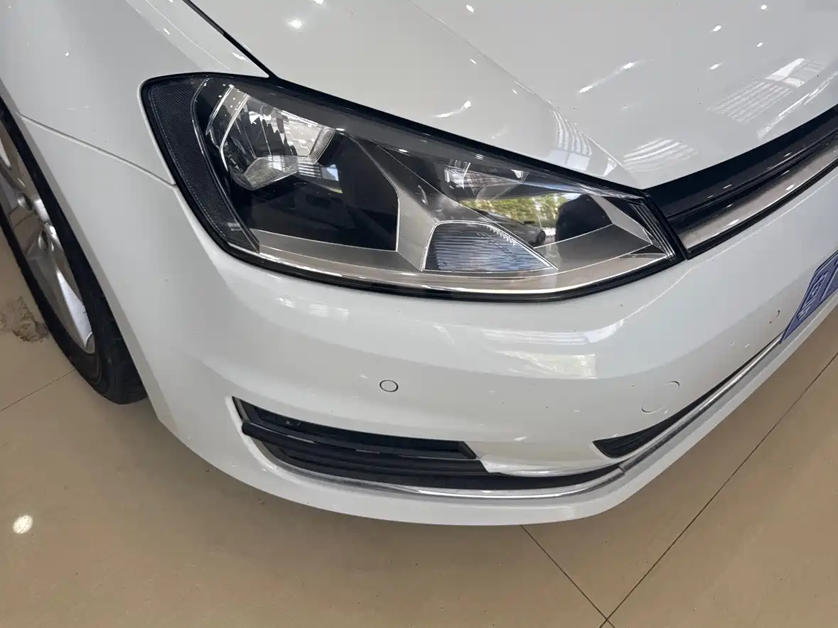Volkswagen Golf 2016 230TSI Automatic Comfort фото 11