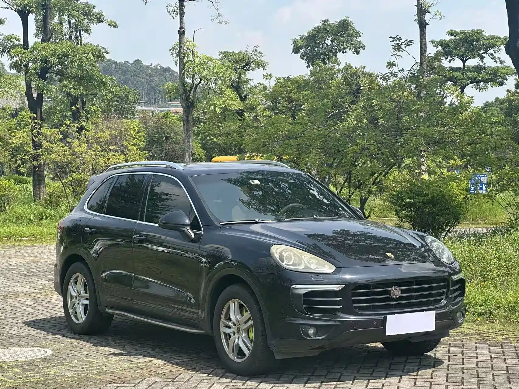 Фото 3 - Porsche Cayenne New Energy