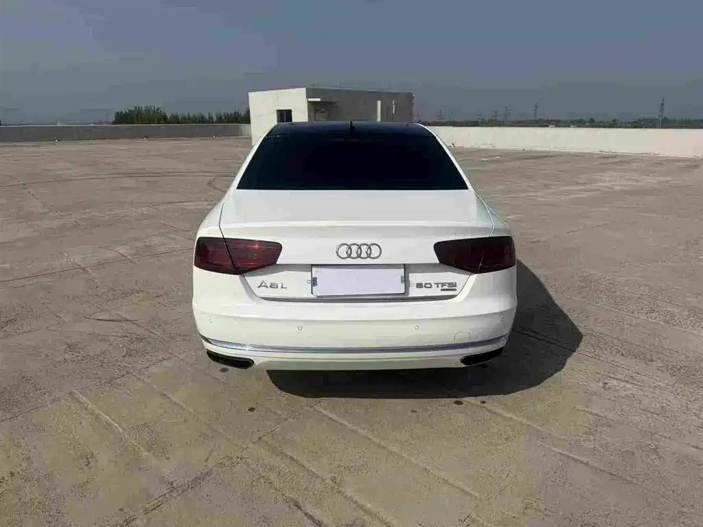 Audi A8 2014 A8L 45 TFSI quattro Comfort фото 8