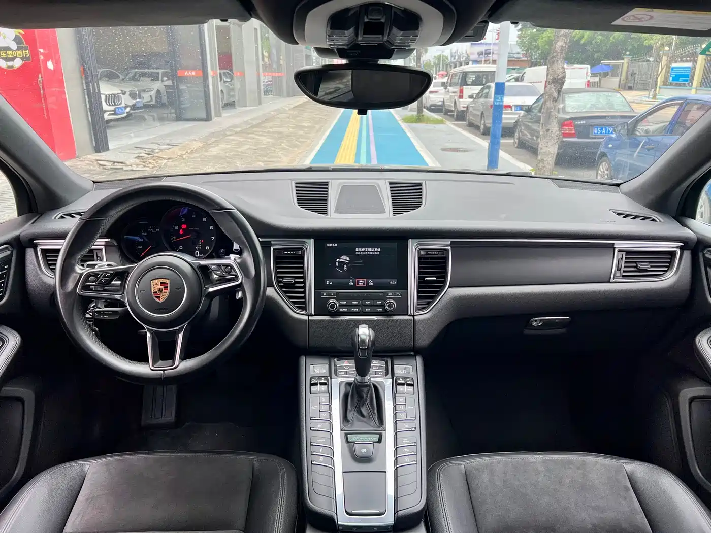 Porsche Macan 2017 Macan 2.0T фото 10