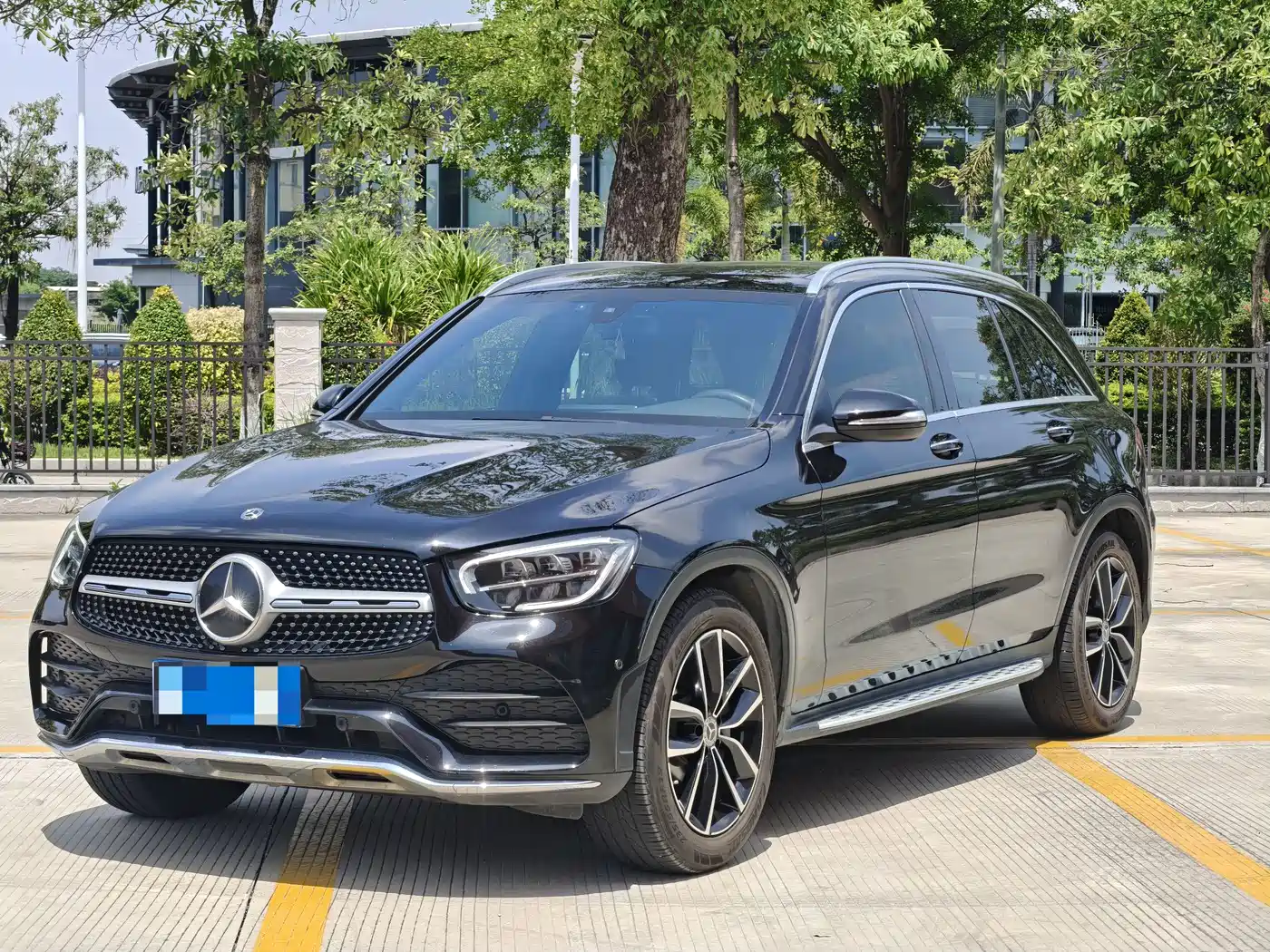 Mercedes-Benz GLC 2020 Facelift GLC 260 L 4MATIC Luxury