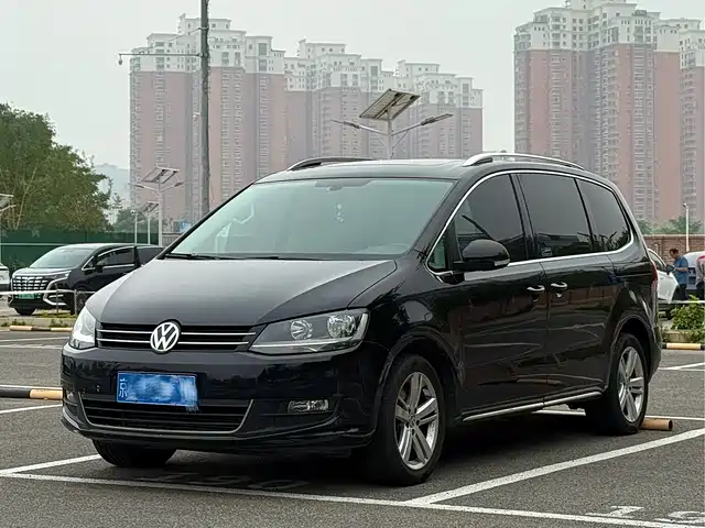  Volkswagen Sharan 2018 380TSI Comfort 6-Seater