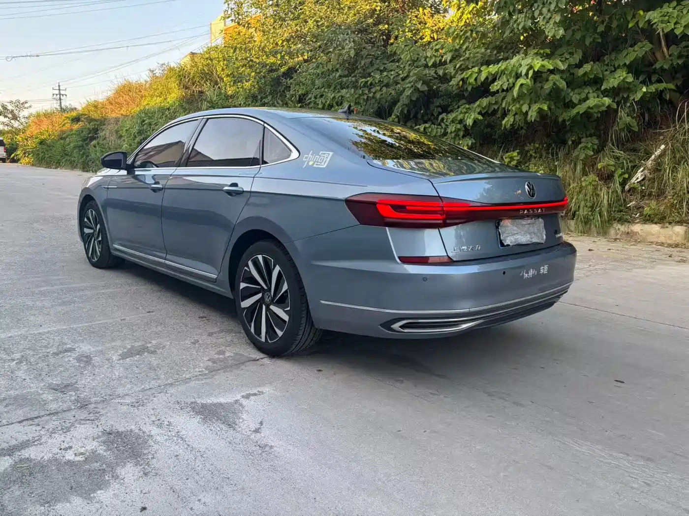 Photo 7 - Volkswagen Passat
