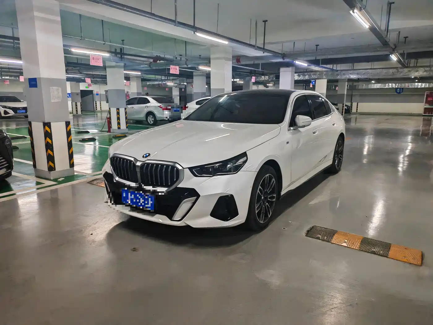 BMW 5 Series 2024 530Li Leading M Sport Package