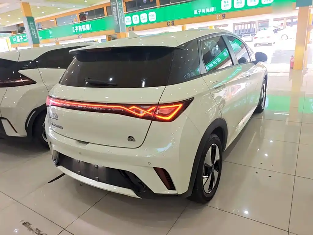 Фото 7 - BYD Dolphin