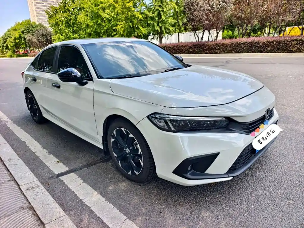 Photo 3 - Honda Civic