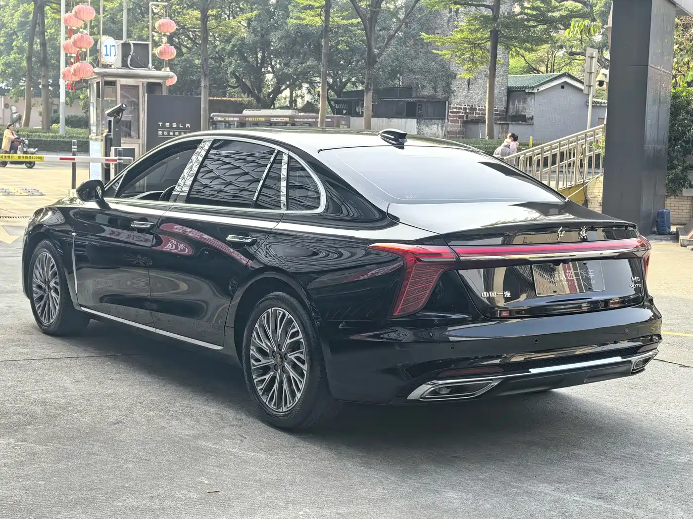Hongqi H5 2023 2.0T Auto Smart Connect Flag Comfort фото 11
