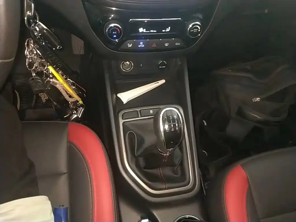 Changan Eado XT 2017 2016 1.6L Manual Stylish Cool Edition