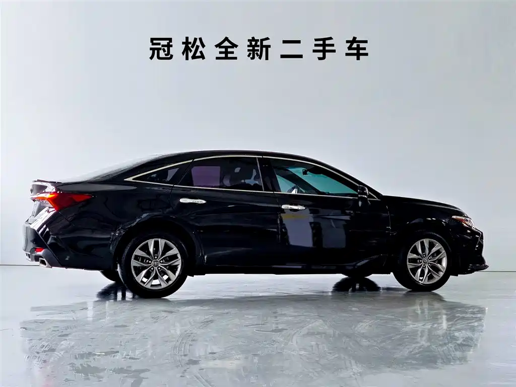 Toyota Avalon 2021 2.5L Luxury Edition фото 3