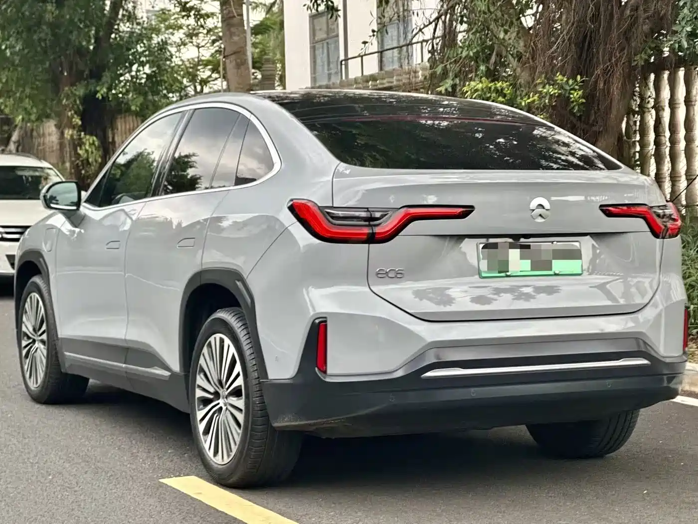 Фото 7 - NIO EC6