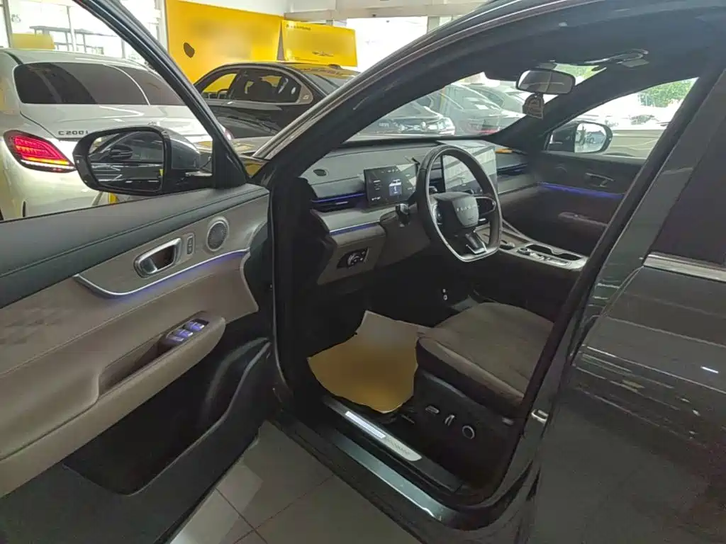 Chery Fengyun Fengyun T8 2025 2025 1.5T 130km Premium Edition 5-Seater