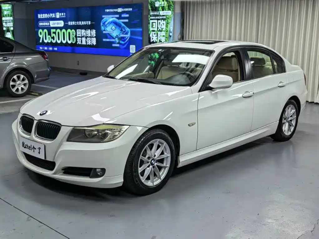 BMW 3 Series 2010 2011 318i Leading