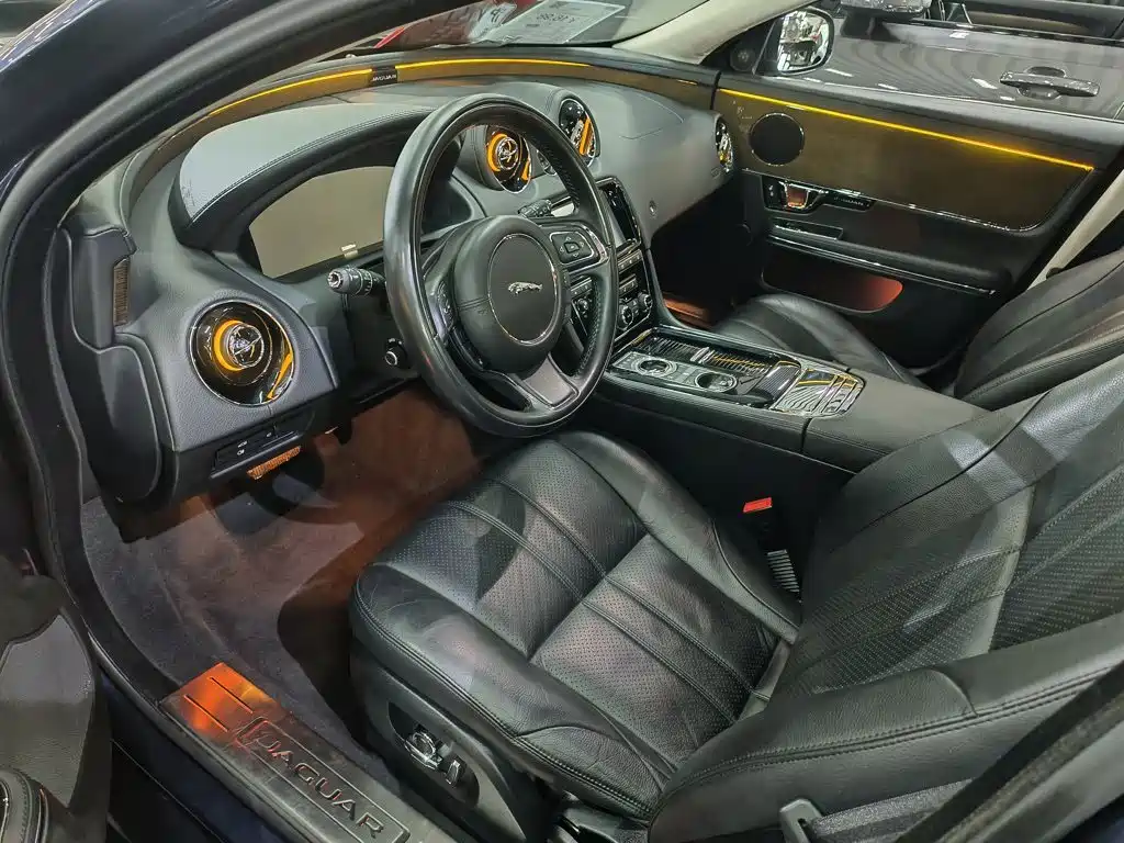Jaguar XJ 2018 2018 XJL 3.0 SC 2WD Elegant Business Edition