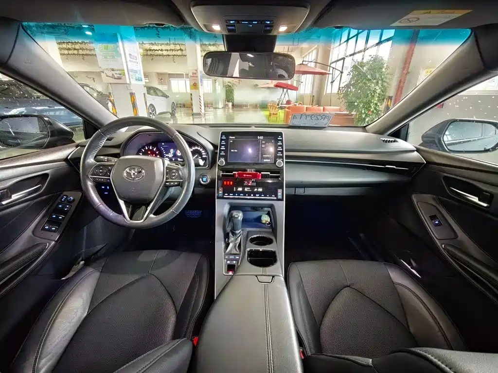 Toyota Avalon 2021 2.5L Luxury Edition фото 22