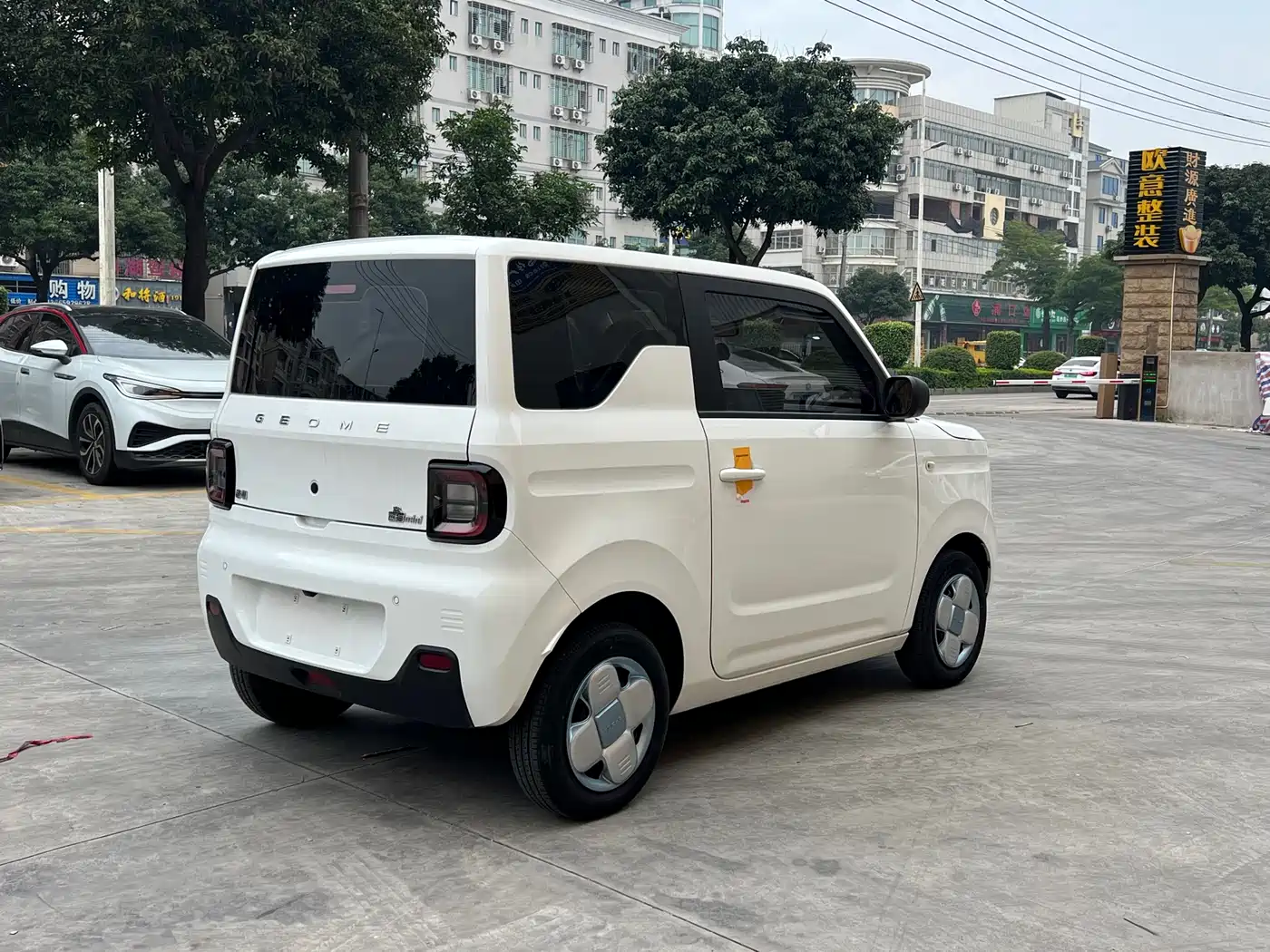 Geely Galaxy Panda 2023 Panda Mini 200km Endurance Bear фото 5